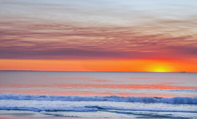 Fototapeta na wymiar City Beach Sunset