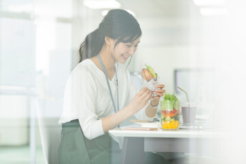 ビジネスウーマン