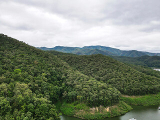 Fototapeta na wymiar Beautiful view of Mae Ngad Dam, Comprised of mountains,River and sky