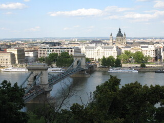 Fototapeta premium Chain Bridge