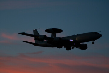 Avión militar AWACS