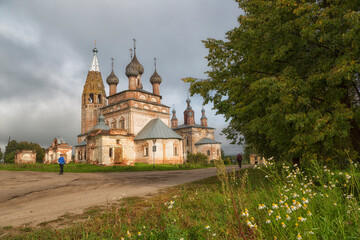 Fototapeta na wymiar Russia, the village Parsky. The ensemble of the Church of the Beheading of St. John the Baptist and Ascension