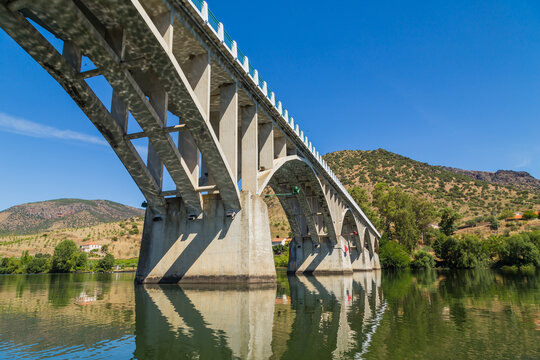 Bridge Almirante Sarmento Rodrigues