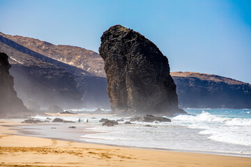 Felsformation Roque del Moro an der Westküste auf Fuerteventura