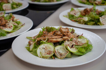 salad with chicken