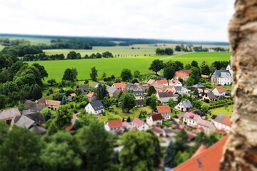 Häuser und Landschaft in Miniatur