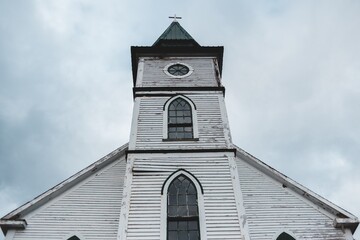 Fototapeta premium old abandoned church located in tors cove, Newfoundland, Canada
