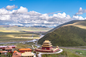 The amazing view of tibetan buddhist academy and monastery - Dongga Temple on Tibet