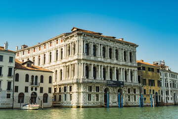 Fototapeta na wymiar die Galerie der modernen Kunst in Venedig