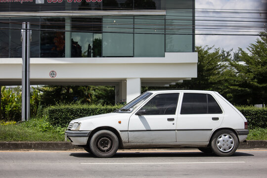 Private Old Car, Peugeot 205