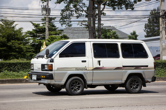 Old Toyota Liteace Private Van