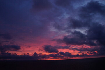 夜明け　日の出　朝焼け　水平線　能登　日本海