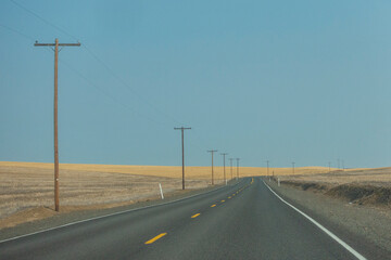 Fototapeta premium Freeway across the desert in east Oregon