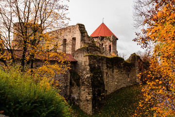 Fototapeta na wymiar Old castle ruins in autumn.