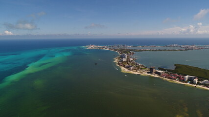 VIsta lateral de Cancún