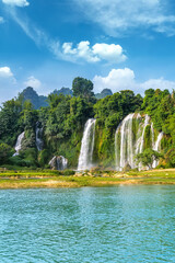 The beautiful and magnificent Detian Falls in Guangxi, China