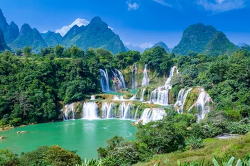 Gardinen Wohnzimmer The beautiful and magnificent Detian Falls in Guangxi, China  © zhouyilu