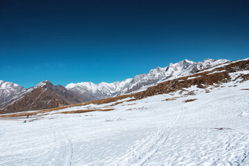 Fototapeta na wymiar Himalaya mountain landscape at the Manali india