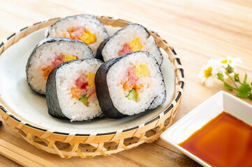 海鮮太巻き寿司