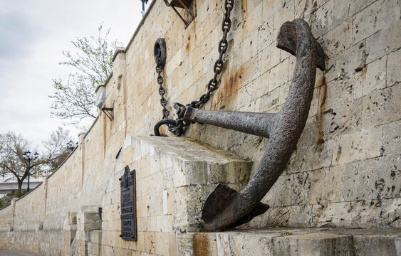 Memorial dedicated to the revolutionary sailors of the military cruiser " Ochakov"