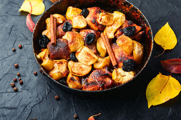 Beef baked with apples