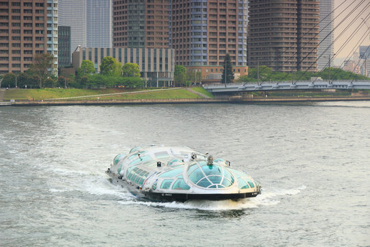 佃島タワーマンション　水上バスヒミコ