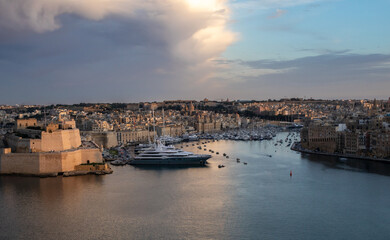 Fototapeta premium Malta three cities view sunset 
