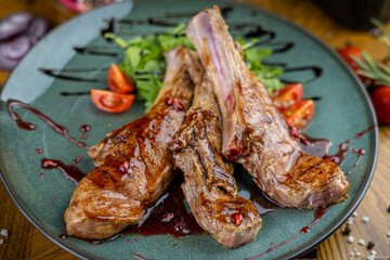 rack of lamb with garnet