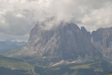 Fototapeta premium Hiking in the stunningly beautiful and dramatic mountains of South Tyrol in the Dolomites, Northern Italy