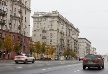 Fototapeta na wymiar Moscow, Russia, Nov 2, 2020: Cloudy weather. Traffic. Garden Ring, Zemlyanoy val street.