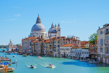 Fototapeta na wymiar Famous view of Venice Grand Canal with Saint Mary of Health dome.