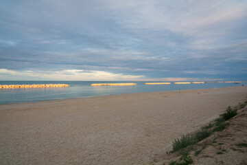 Obraz premium scogli per riparare erosione della spiaggia