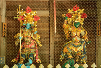 永平寺・山門の四天王