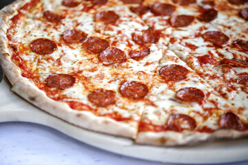 pizza con salame piccante