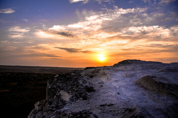 Obraz premium Sunset in the mountains and rocks