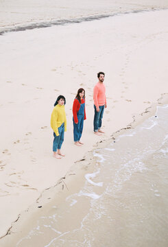 friends in the sea.