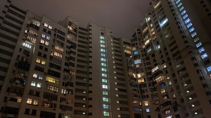 Fototapeta na wymiar building at night