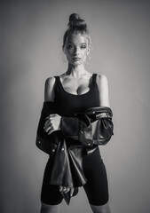 Black and white portrait of a luxury blonde.