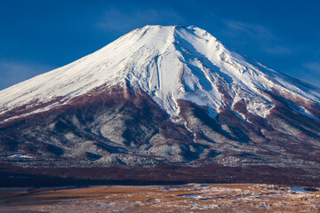 冠雪の富士山
