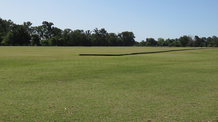 Vista de un campo del deporte polo.