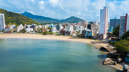 Matinhos - PR. Aerial view of Mansa beach, in Caiobá, Paraná, Brazil - obrazy, fototapety, plakaty