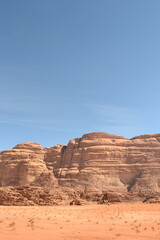 Fototapeta na wymiar ヨルダンの岩山