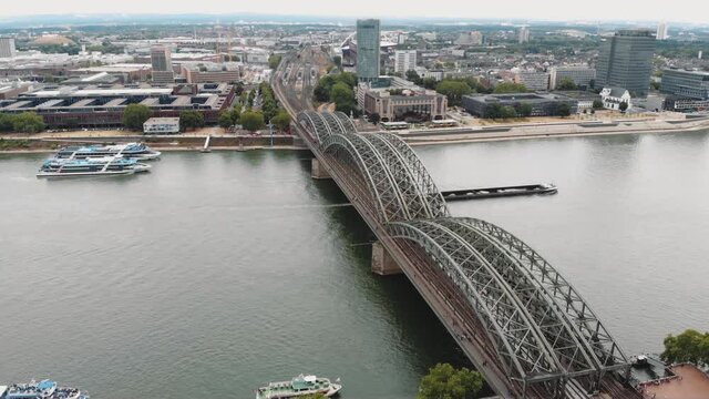 4k aerial drone footage circling the Hohenzollern Bridge in Cologne, Germany.