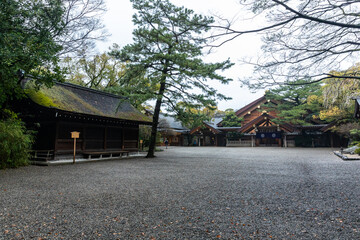 Fototapeta na wymiar 神社中庭