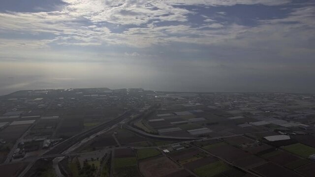 長崎県にある島原市のドローン映像。

Drone Footage of Shimabara City in Nagasaki, Japan.

4K30FPS.