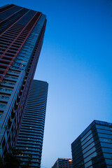 Obraz premium JR武蔵小杉付近のマンション群