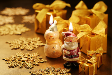 クリスマスのイメージ（サンタクロースとスノーマン）