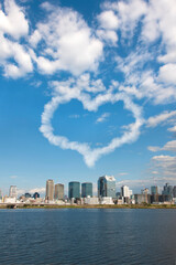 Fototapeta premium ハートの雲