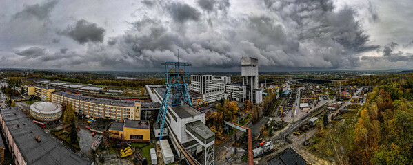 Kopalnia węgla w Jastrzębiu Zdroju na Śląsku w Polsce z lotu ptaka © Franciszek