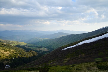 Fototapeta premium Mountain range view during hiking in Carpathian mountains in Ukraine
